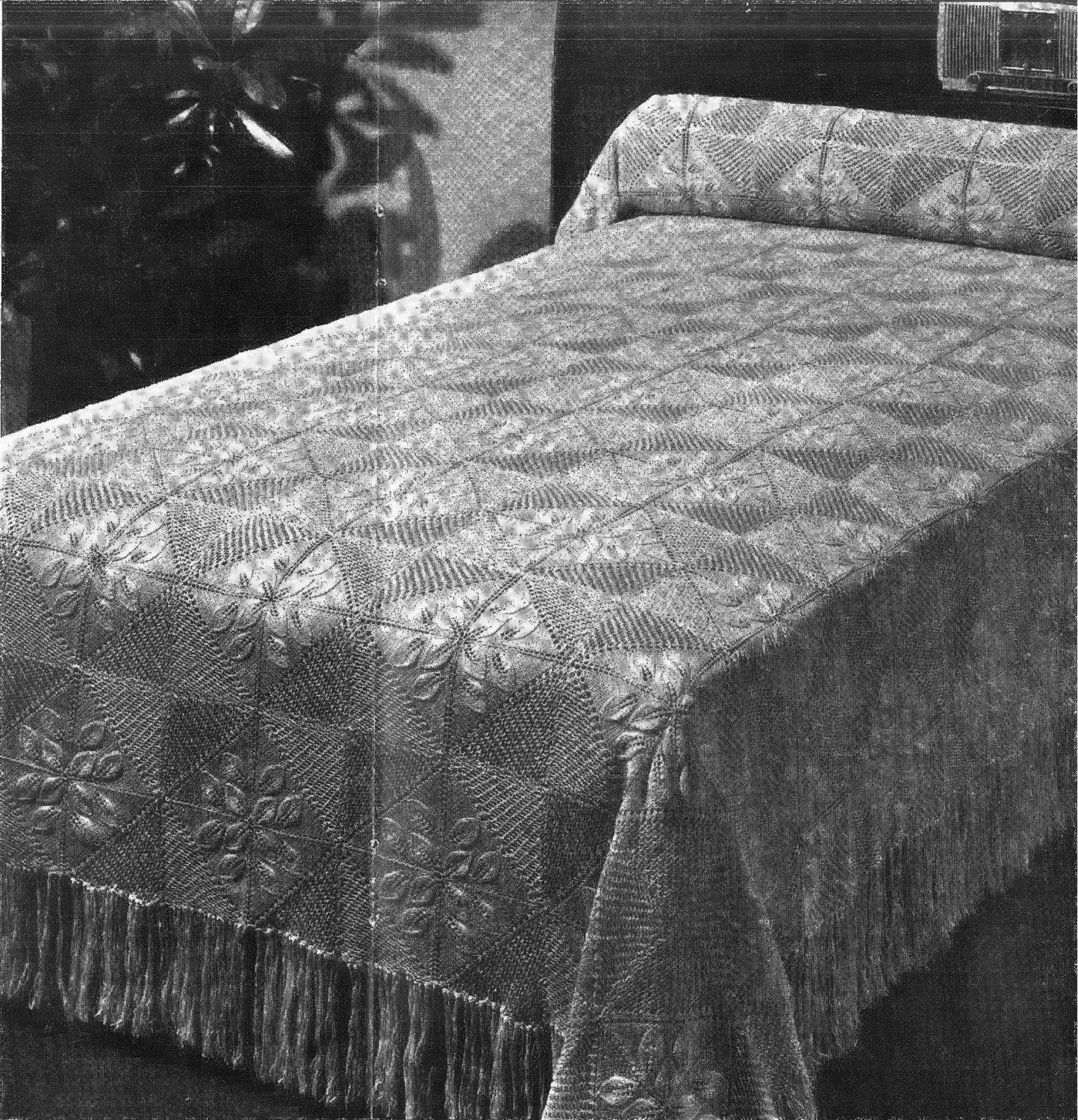 Coats & Clark’s Crochet Tablecloths & Bedspreads – Book No. 100 (1958)