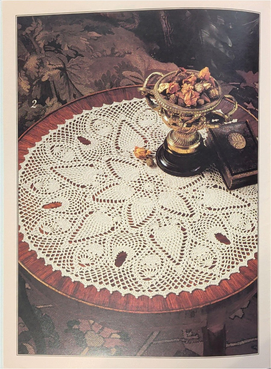 Pretty Pineapple Doilies — Leisure Arts Leaflet 2746, 1995
