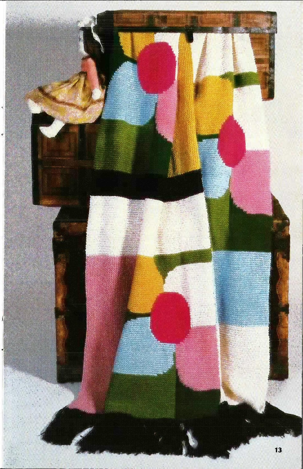 Coats & Clark Chill Chasers Afghans to Knit & Crochet – Book No. 284 (1980)