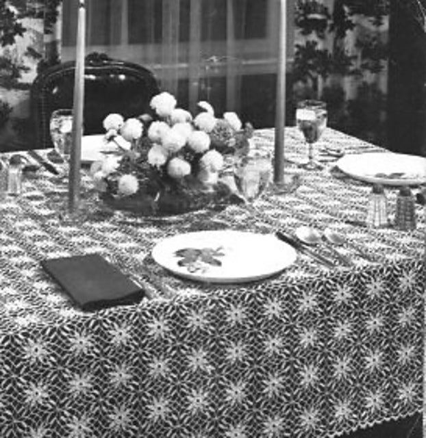 Favorite Crocheted Tablecloth Designs (1985)