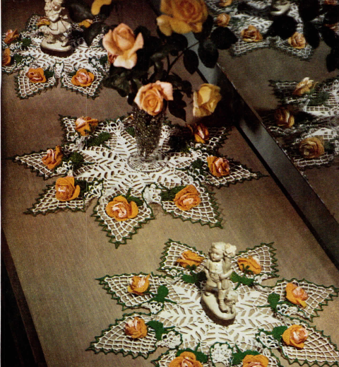Roses in Crochet (Lily Crochet Design Book No. 71)